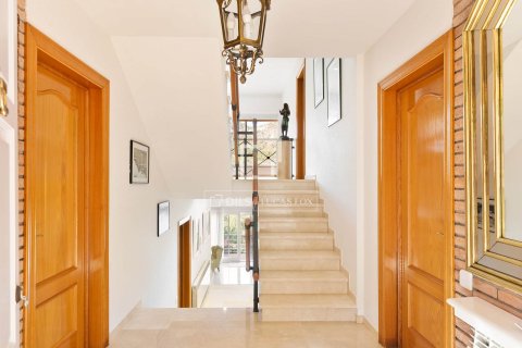 7 bedrooms villa for sale in Castelldefels, Barcelona, Catalonia, Spain № 4421 - photo 9