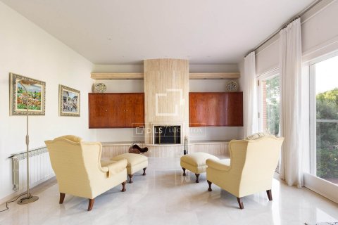 7 bedrooms villa for sale in Castelldefels, Barcelona, Catalonia, Spain № 4421 - photo 6