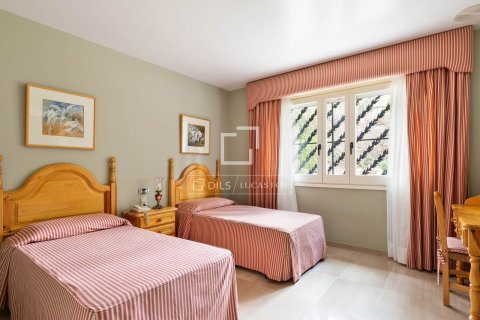 Villa de 7 dormitorios en venta en Matadepera, Barcelona, Cataluña, Spain № 4420 - foto 19