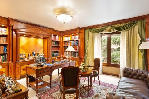 Villa de 7 dormitorios en venta en Matadepera, Barcelona, Cataluña, Spain № 4420 - foto 7