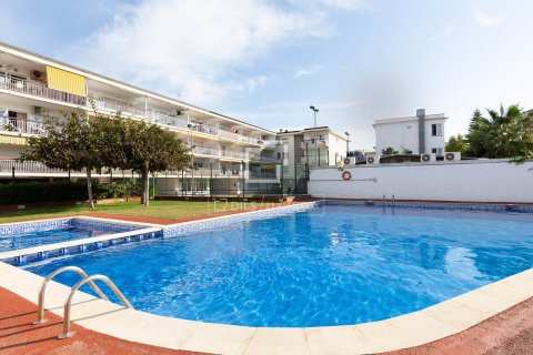 Apartamento de 3 dormitorios en venta en Castelldefels, Barcelona, Cataluña, Spain № 4423
