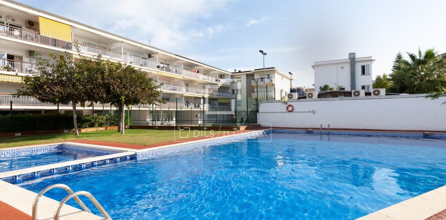 Apartamento de 3 dormitorios en venta en Castelldefels, Barcelona, Cataluña, Spain № 4423