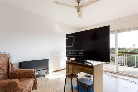 Apartamento de 3 dormitorios en venta en Castelldefels, Barcelona, Cataluña, Spain № 4423 - foto 19