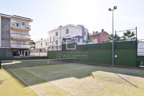 Apartamento de 3 dormitorios en venta en Castelldefels, Barcelona, Cataluña, Spain № 4423 - foto 3
