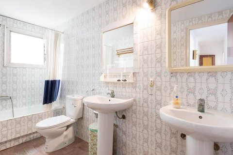Apartamento de 3 dormitorios en venta en Castelldefels, Barcelona, Cataluña, Spain № 4423 - foto 14