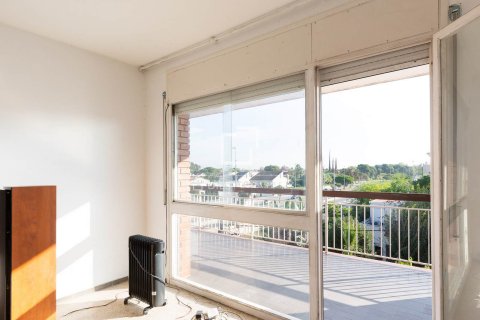 Apartamento de 3 dormitorios en venta en Castelldefels, Barcelona, Cataluña, Spain № 4423 - foto 5