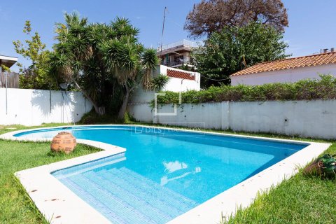 Villa de 2 dormitorios en venta en Castelldefels, Barcelona, Cataluña, Spain № 4424 - foto 19