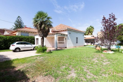 Villa de 2 dormitorios en venta en Castelldefels, Barcelona, Cataluña, Spain № 4424 - foto 20