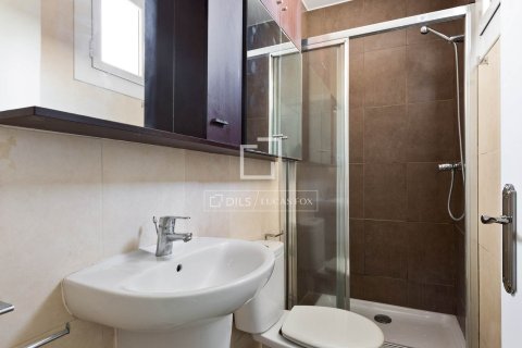 Villa de 2 dormitorios en venta en Castelldefels, Barcelona, Cataluña, Spain № 4424 - foto 14