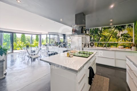 Сasa de 4 dormitorios en venta en Girona, Gerona, Cataluña, Spain № 7704 - foto 21