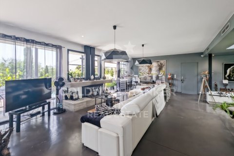 Сasa de 4 dormitorios en venta en Girona, Gerona, Cataluña, Spain № 7704 - foto 24