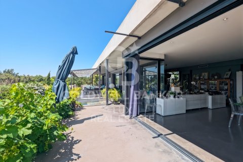 Сasa de 4 dormitorios en venta en Girona, Gerona, Cataluña, Spain № 7704 - foto 12