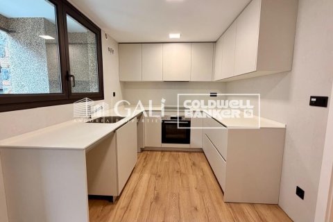 4 bedrooms apartment for rent in Principado De Andorra (Ninguna Poblacion Tiene C.P.), Lleida, Catalonia, Spain № 7698 - photo 10