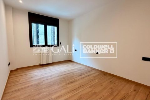 4 bedrooms apartment for rent in Principado De Andorra (Ninguna Poblacion Tiene C.P.), Lleida, Catalonia, Spain № 7698 - photo 27