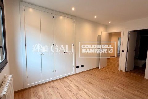 4 bedrooms apartment for rent in Principado De Andorra (Ninguna Poblacion Tiene C.P.), Lleida, Catalonia, Spain № 7698 - photo 7