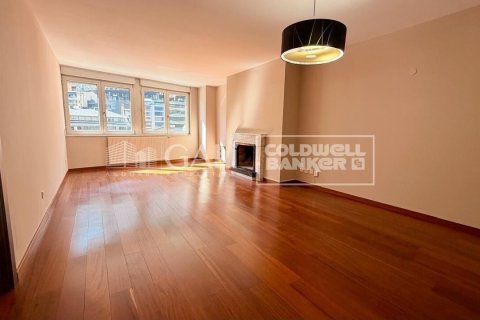Apartamento de 4 dormitorios en alquiler en Principado De Andorra (Ninguna Poblacion Tiene C.P.), Lérida, Cataluña, Spain № 7700 - foto 23