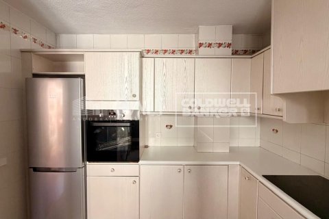 Apartamento de 4 dormitorios en alquiler en Principado De Andorra (Ninguna Poblacion Tiene C.P.), Lérida, Cataluña, Spain № 7700 - foto 16
