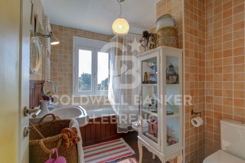 Снять в аренду дом в Барселона, Испания с 3 спальни, 212м², № 7699 - фото 11