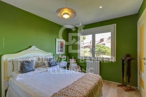 Снять в аренду дом в Барселона, Испания с 3 спальни, 212м², № 7699 - фото 9