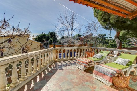 Снять в аренду дом в Барселона, Испания с 3 спальни, 212м², № 7699 - фото 30