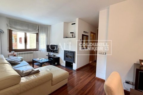 Apartamento de 3 dormitorios en venta en Principado De Andorra (Ninguna Poblacion Tiene C.P.), Lérida, Cataluña, Spain № 7775