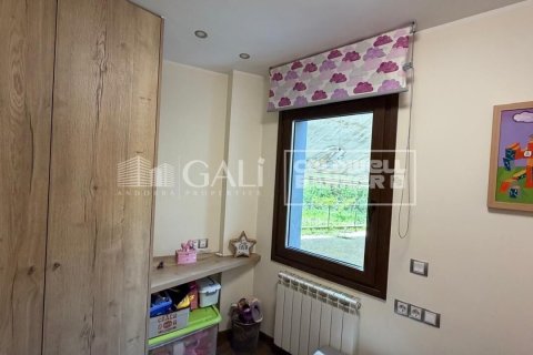 3 bedrooms apartment for sale in Principado De Andorra (Ninguna Poblacion Tiene C.P.), Lleida, Catalonia, Spain № 7775 - photo 6