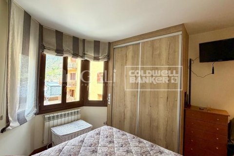 3 bedrooms apartment for sale in Principado De Andorra (Ninguna Poblacion Tiene C.P.), Lleida, Catalonia, Spain № 7775 - photo 11