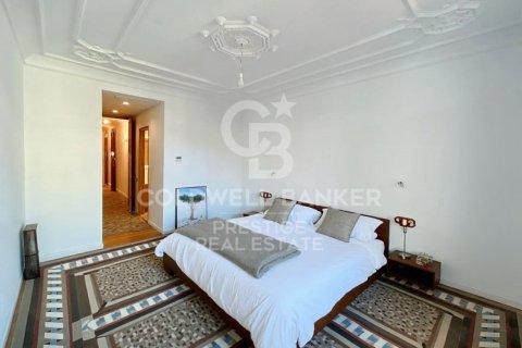 Купить квартиру в Барселона, Испания с 3 спальни, 153м², № 7780 - фото 7