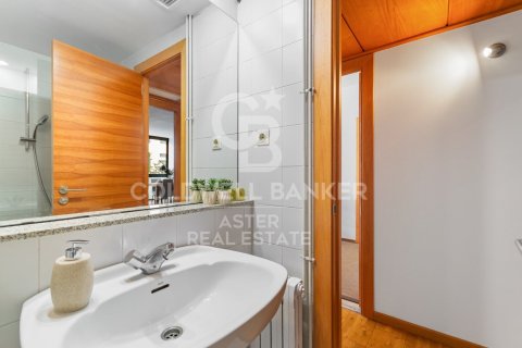 2 bedrooms apartment for sale in Barcelona, Catalonia, Spain № 7777 - photo 7