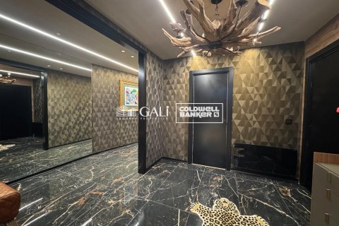 Apartamento de 5 dormitorios en venta en Principado De Andorra (Ninguna Poblacion Tiene C.P.), Lérida, Cataluña, Spain № 7778 - foto 5