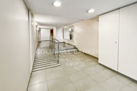 Купить квартиру в Барселона, Испания с 3 спальни, 90м², № 7781 - фото 4