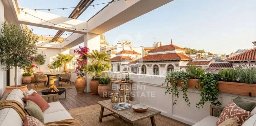 Ático de 3 dormitorios en venta en Barcelona, Cataluña, Spain № 7776