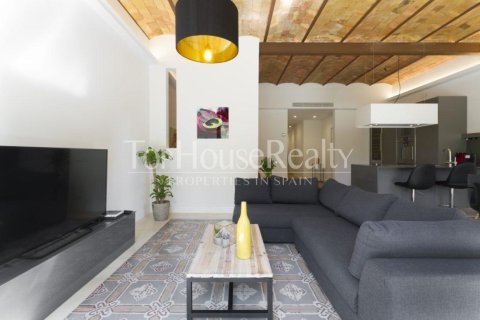 Apartamento de 3 dormitorios en venta en Barcelona, Cataluña, Spain № 2346 - foto 7