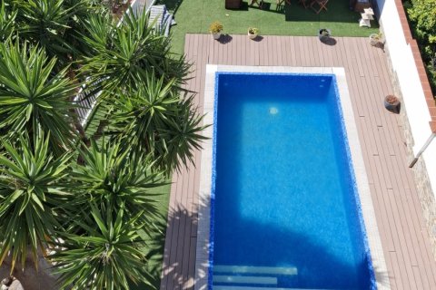 Casa adosada de 5 dormitorios en venta en Castelldefels, Barcelona, Cataluña, Spain № 8343 - foto 3