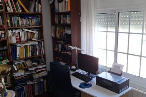 Casa adosada de 5 dormitorios en venta en Castelldefels, Barcelona, Cataluña, Spain № 8343 - foto 22