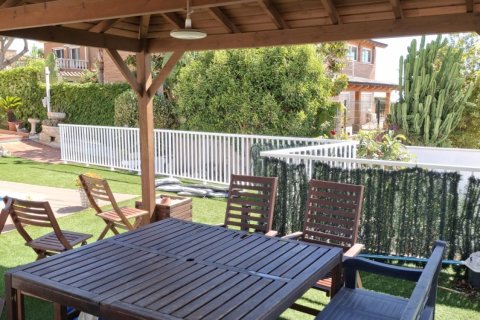 Casa adosada de 5 dormitorios en venta en Castelldefels, Barcelona, Cataluña, Spain № 8343 - foto 6