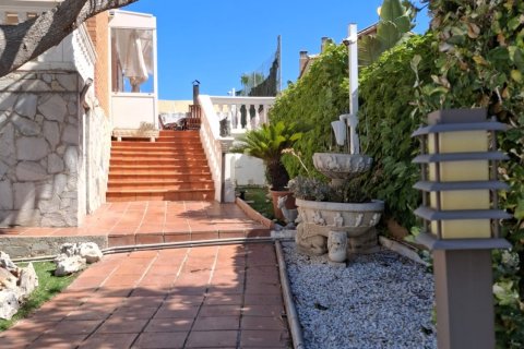 Casa adosada de 5 dormitorios en venta en Castelldefels, Barcelona, Cataluña, Spain № 8343 - foto 9