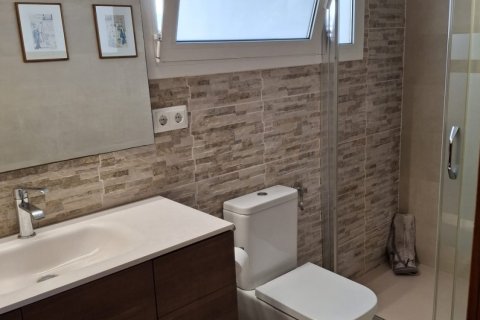 Casa adosada de 5 dormitorios en venta en Castelldefels, Barcelona, Cataluña, Spain № 8343 - foto 18