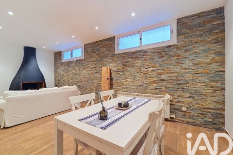 Сasa de 4 dormitorios en venta en Premia De Dalt, Barcelona, Cataluña, Spain № 8345 - foto 12