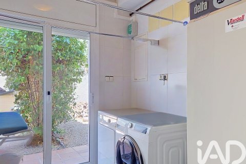 Сasa de 4 dormitorios en venta en Premia De Dalt, Barcelona, Cataluña, Spain № 8345 - foto 19