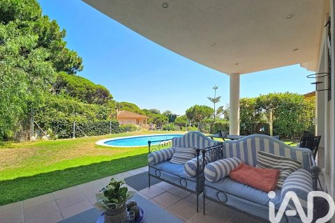 Сasa de 4 dormitorios en venta en Premia De Dalt, Barcelona, Cataluña, Spain № 8345 - foto 8