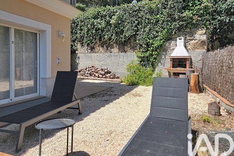 Сasa de 4 dormitorios en venta en Premia De Dalt, Barcelona, Cataluña, Spain № 8345 - foto 3