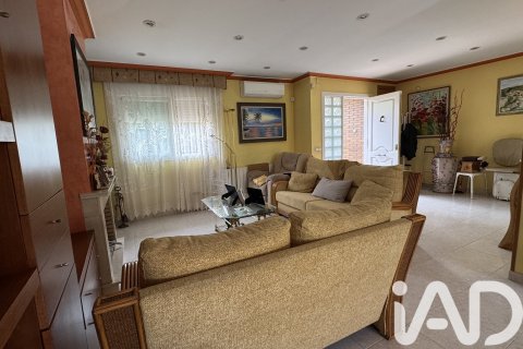 Купить дом в Сан-Висенс де Монтальт, Испания с 3 спальни, 227м², № 8349 - фото 8