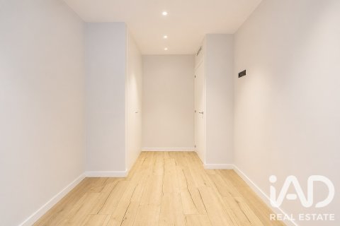 Casa adosada de 4 dormitorios en venta en Sabadell, Barcelona, Cataluña, Spain № 8344 - foto 30