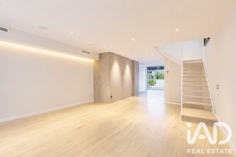 Casa adosada de 4 dormitorios en venta en Sabadell, Barcelona, Cataluña, Spain № 8344 - foto 19