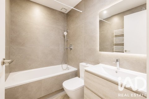 Casa adosada de 4 dormitorios en venta en Sabadell, Barcelona, Cataluña, Spain № 8344 - foto 28