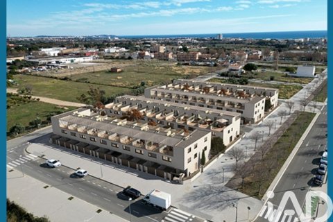 Сasa de 3 dormitorios en venta en Cambrils, Tarragona, Cataluña, Spain № 8346 - foto 2