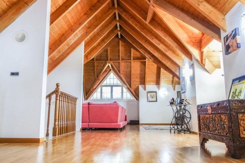 Купить дом в Гава, Испания с 7 комнат, 465м², № 8452 - фото 16