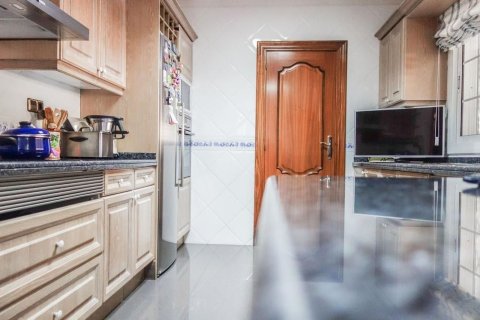 Купить дом в Гава, Испания с 7 комнат, 465м², № 8452 - фото 13