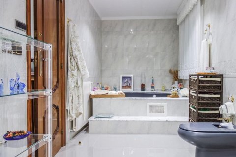 Купить дом в Гава, Испания с 7 комнат, 465м², № 8452 - фото 24